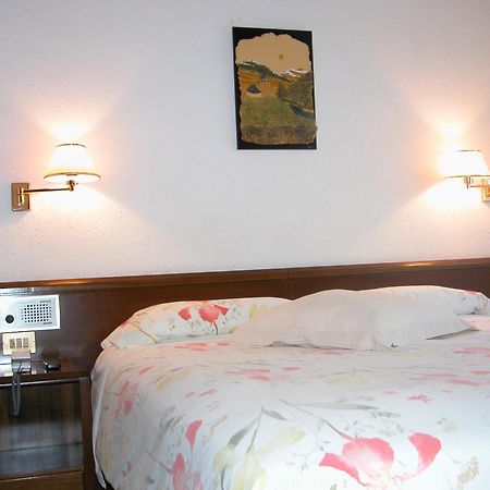 Hosteria Catalana Bossost Exterior photo