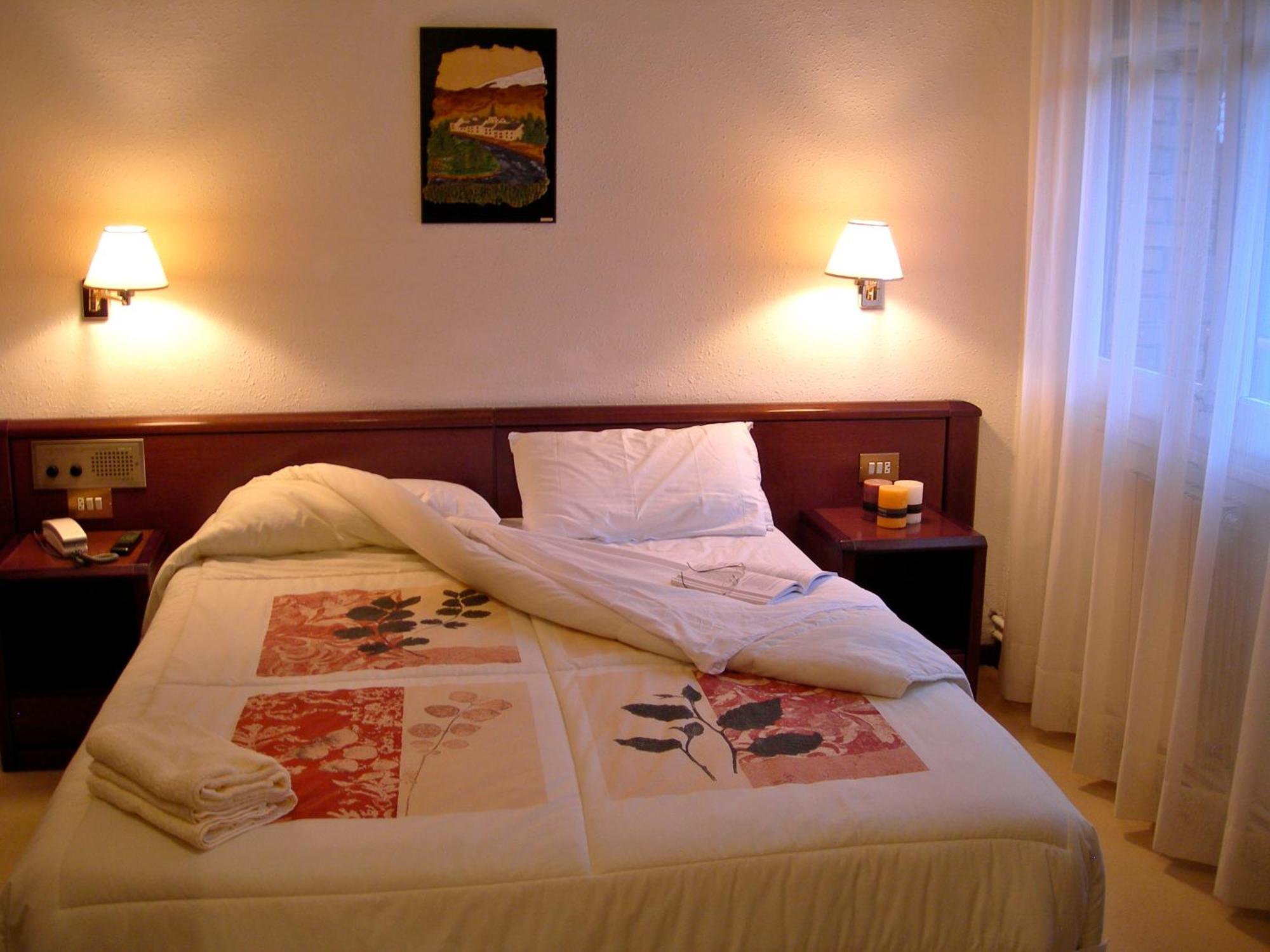 Hosteria Catalana Bossost Exterior photo